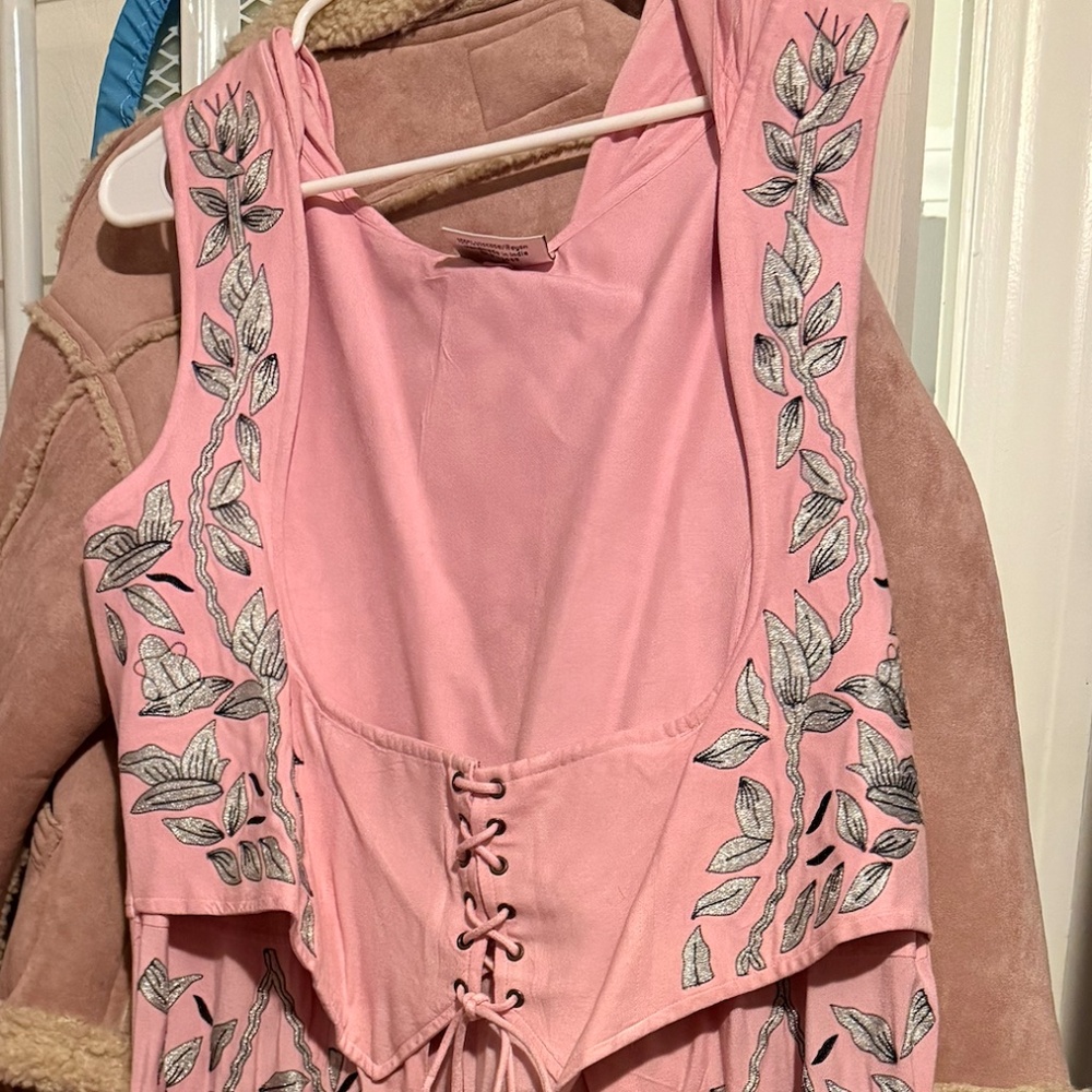 Holy Clothing Tauriel Midi Overdress Size XL Petite in Cherry Blossom